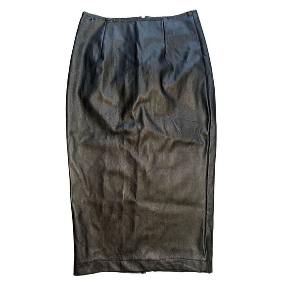 Vibrant Small Black Faux Leather Skirt - Picture 2 of 6